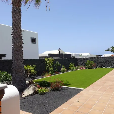 Vila Endearing Lanzarote Dorada 3 Bedrooms Private Pool Sun Terrace Hot Tub